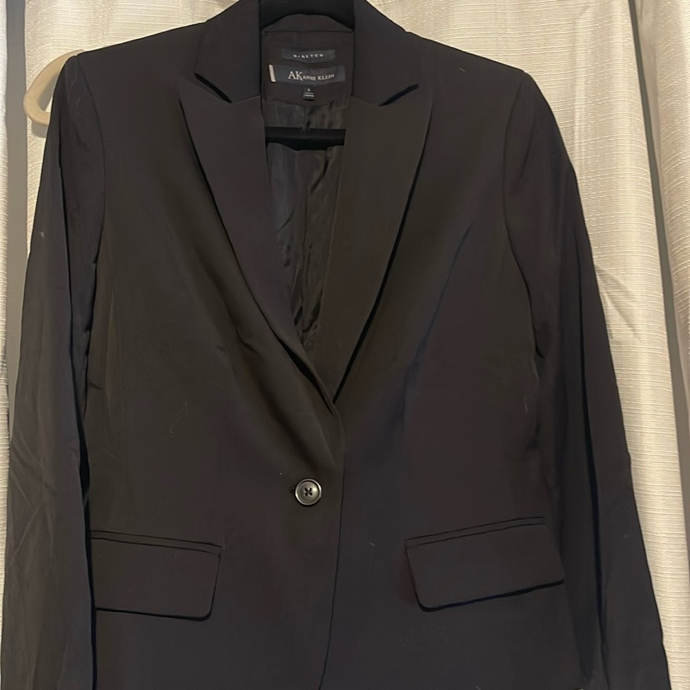 Anne Klein suit jacket side 6 stretch color black